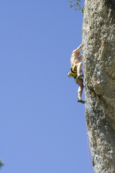 Grotti - Leonardo di Marino in arrampicata a Grotti.