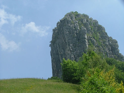 Nibbio, Lombardia, Italia - In arrampicata a Nibbio