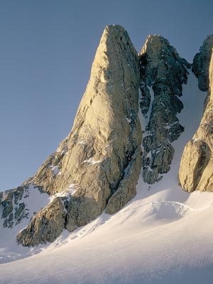 Canada Coastal Range - Skywalk pillar, Mount Combatant