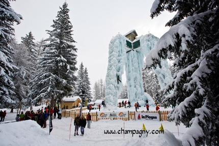 Ice Climbing World Cup 2012: Maria Tolokonina e Alexey Tomilov vincono in Francia