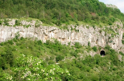 Val Rosandra - The large roofs of the 