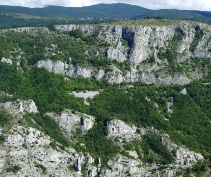 Val Rosandra - Veduta d'insieme di molti settori e del pilastro della Stena