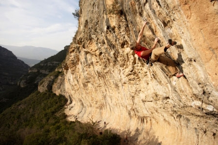 Terradets, Spain - Andreas Bindhammer climbing Definition de action 8c.