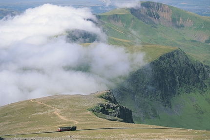 Clogwyn Du'r Arddu, Cloggy - Cloggy: Snowdon Mountain Railway