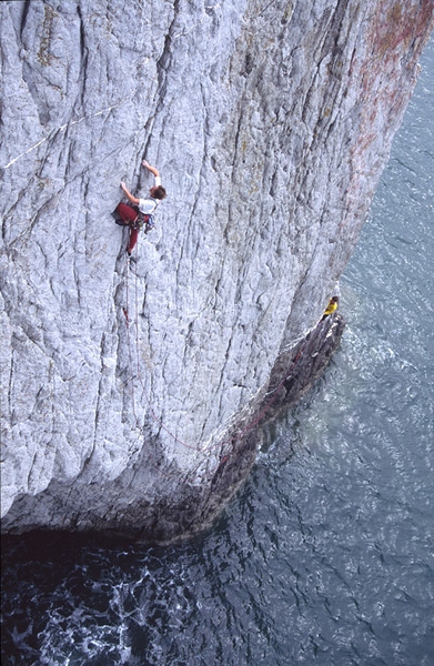 Gogarth, Wales - Gogarth: Sam Leary romping up Toiler on the Sea E2 5b, Wen Zawn