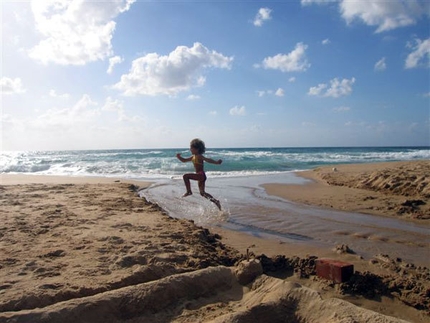 Sardegna 2007 on sight - Non avevamo mai “saltato” il mare di giorno ma anche il traghetto costa sempre di più, e questo era il modo più economico...