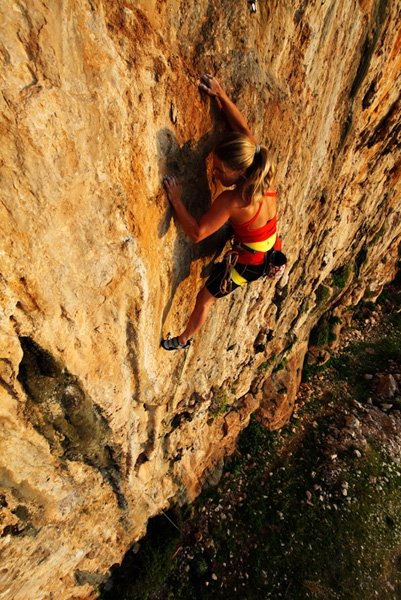 Never Sleeping Wall, Sicily - Vroni Leichtfried climbing Conscious change 6b+, Never Sleeping Wall, Sicily
