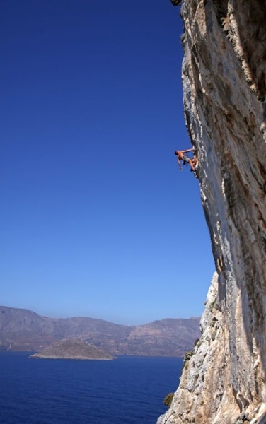 Telendos - Pescatore - Simon Montmory (the now-resident in Kalymnos French climbing instructor) on-sighting 'Amores perros' 7c+ 25m, a stellar line with technical climbing. Pescatore, Telendos, Kalymnos
