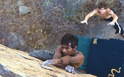 Hampi India - Bouldering in Hampi
