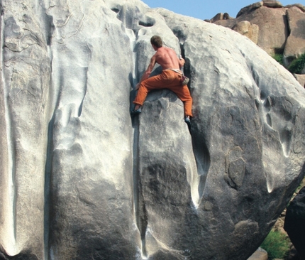 Hampi India - Bouldering in Hampi
