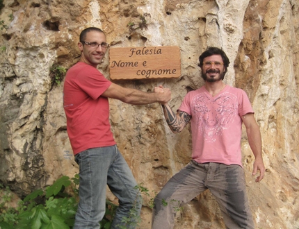 Nome e cognome, Sicily - Nome e cognome, Sicily