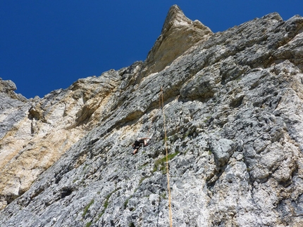 Piccolo Lagazuoi, Dolomites - Piccolo Lagazuoi, Dolomites: Un passo 5c.