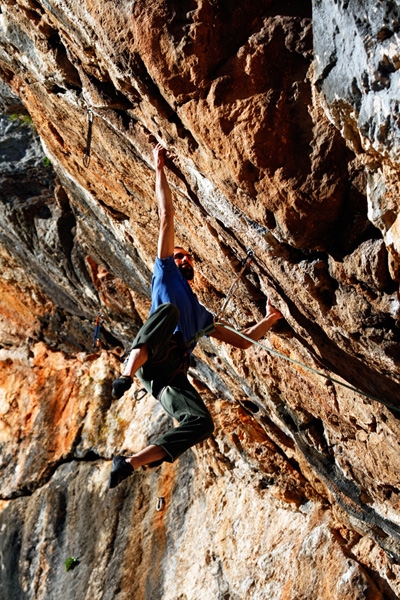 Kofi, Greece - Kofi, Greece: Spiros Bekiris, Use your illusion 8a+