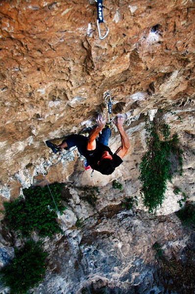 Paou, Greece - Paou, Greece: Thanasis Xtenas, I've got the Paouer 8b
