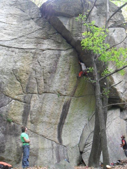 Trad Area - Trad Area: La Maestra 7a