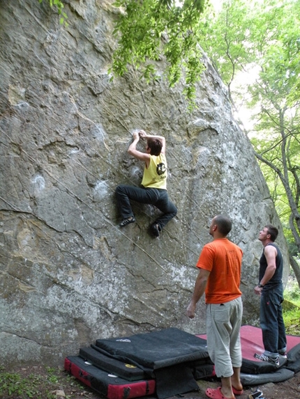 Pietra del Toro - Boulder a Pietra del Toro
