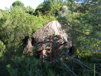 Pollina Block, Sicily - Pollina Block: Masso di Falcor
