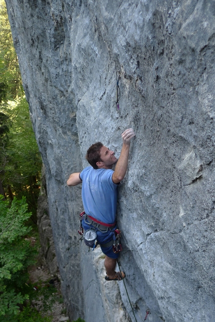 Alta Val Aupa - Alta Val Aupa. Andrea Polo climbing Il Principe della falesia 7c+.
