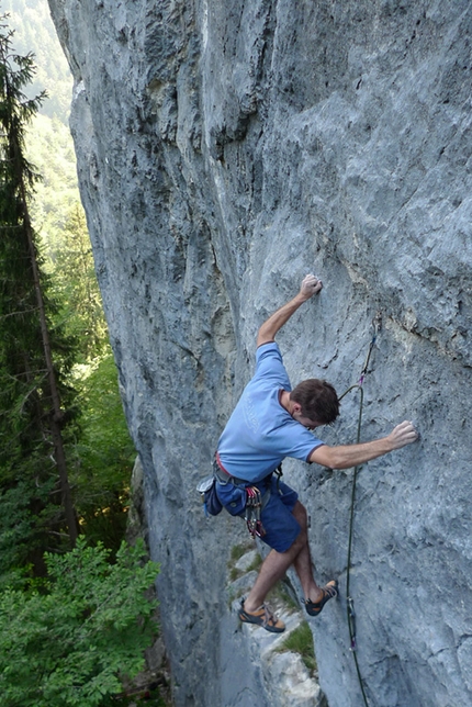 Alta Val Aupa - Alta Val Aupa. Andrea Polo climbing Il Principe della falesia 7c+.
