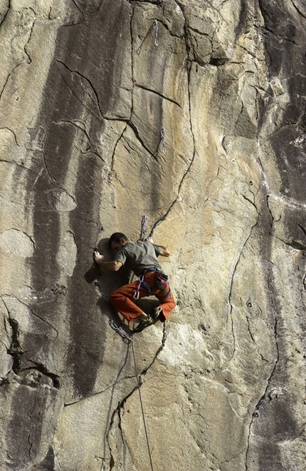 Monte Bracco, Monviso, Piedmont, Italy - Donato Lella climbing at Monte Bracco, Monviso, Piedmot
