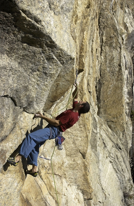 Monte Bracco, Monviso, Piedmont, Italy - Donato Lella climbing at Monte Bracco, Monviso, Piedmot