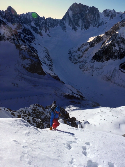 Aiguille du Moine - On 21/02/2012 Davide Capozzi, Julien Herry, Stefano Bigio, Francesco Civra Dano and Luca Rolli carried out a rare ski and snowboard descent of the SE Face of Aiguille du Moine (Mont Blanc).