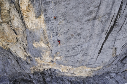 Chalchschijen - Out of space (8a+ A1, 600m) Chalchschijen. Jvan Tresch on pitch 14, the crux.