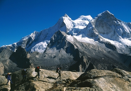 Al partir por los Andes - Cordilleras Huallanca, Blanca, Huayhuash, Raura, Negra