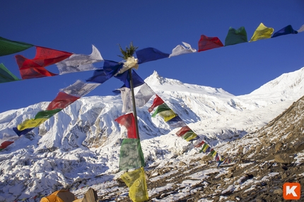 NEPAL: TREKKING INTORNO AL MANASLU