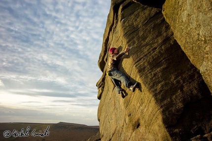 Michele Caminati, boulders hard at Burbage in England