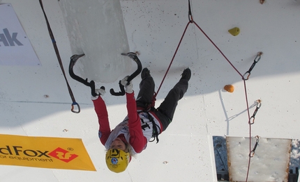 Ice Climbing World Cup 2012, il video di Kirov