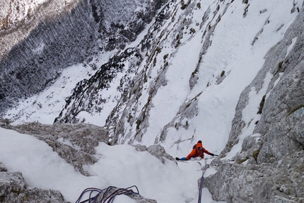 Loska Stena - Dal 25-27/02/2012 David Lama e Peter Ortner hanno aperto una impegnativa nuova via sulla parete nord del Loska Stena in Slovenia.