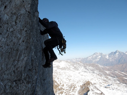 Presolana - Onl 2-3/03/2012 Maurizio Panseri, Daniele Natali and Alessandro Ceribelli carried out the first winter ascent of the via Direttissima up the Presolana North Face.