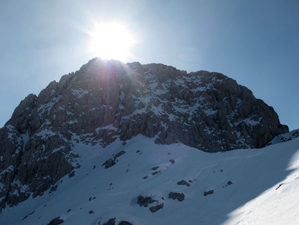 Presolana - Onl 2-3/03/2012 Maurizio Panseri, Daniele Natali and Alessandro Ceribelli carried out the first winter ascent of the via Direttissima up the Presolana North Face.