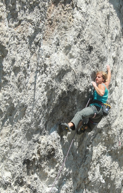 Angelika Rainer non molla a Pian Schiavaneis in Dolomiti