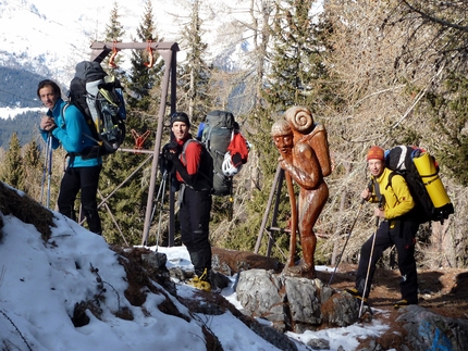 Via Cembridge, Cima Margherita - 4 porters: Luca Giupponi, Rolando Larcher, Fabio Leoni and...