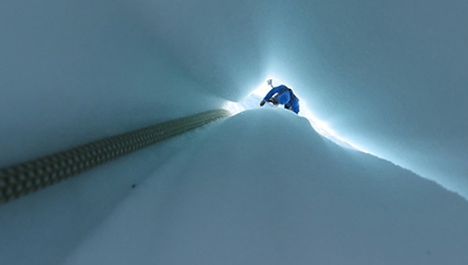 Tsunami, Canadian Rockies first ascent by Slawinski and Lavigne