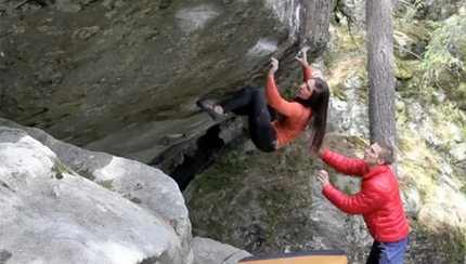 Alex Puccio, bouldering at Magic Wood