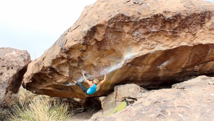 Katharina Saurwein, bouldering in Hueco