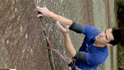 Come arrampicare in fessura - Fessura di dita #1