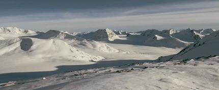 Skiing and mountaineering in the Wrangell St. Elias National Park, Alaska