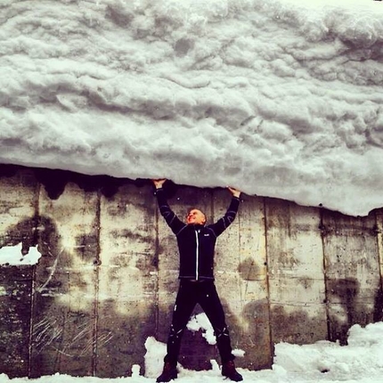 Come (non) spalare la neve dal tetto...