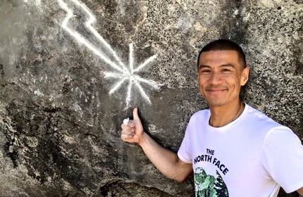 Yuji Hirayama climbing in Yosemite Valley