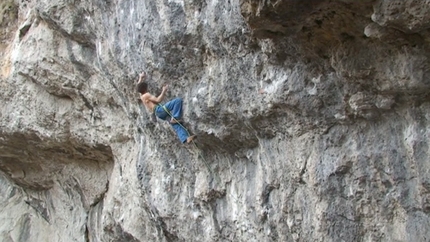 Adam Ondra climbs Modified 9a+ in Frankenjura
