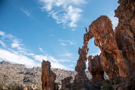 Rocklands trad climbing revisited by Caroline Ciavaldini and James Pearson