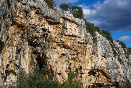 Climbing at Siracusa, Sicily, with the Ragni di Lecco