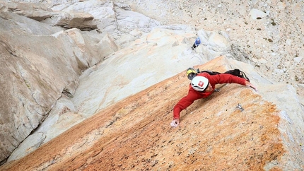 Emily Harrington and Alex Honnold climb Solar Flair on Incredible Hulk, California