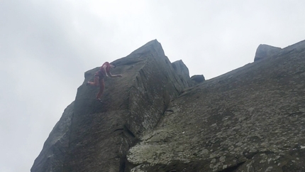 Michele Caminati gritstone ground fall at Curbar