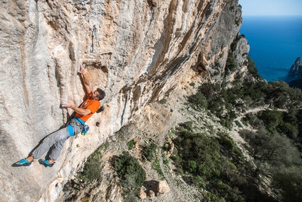 Cengia Giradili, the new crag in Sardinia