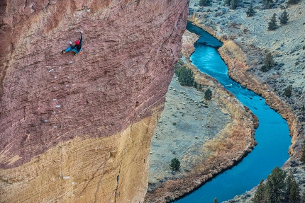 Adam Ondra onsighting Just Do It at Smith Rock